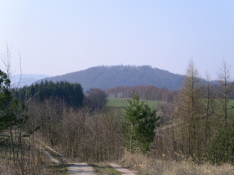 Das Keudelsteiner Gutsgelände im März 2004